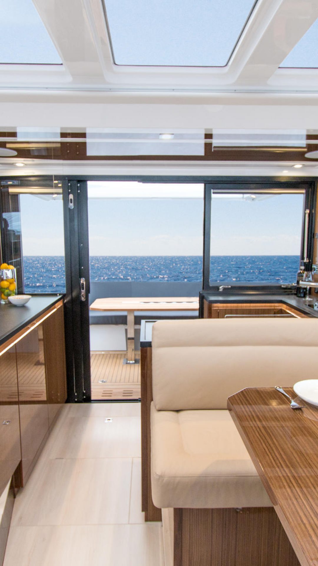 Sealine_C430_interior_webbild_171005_18