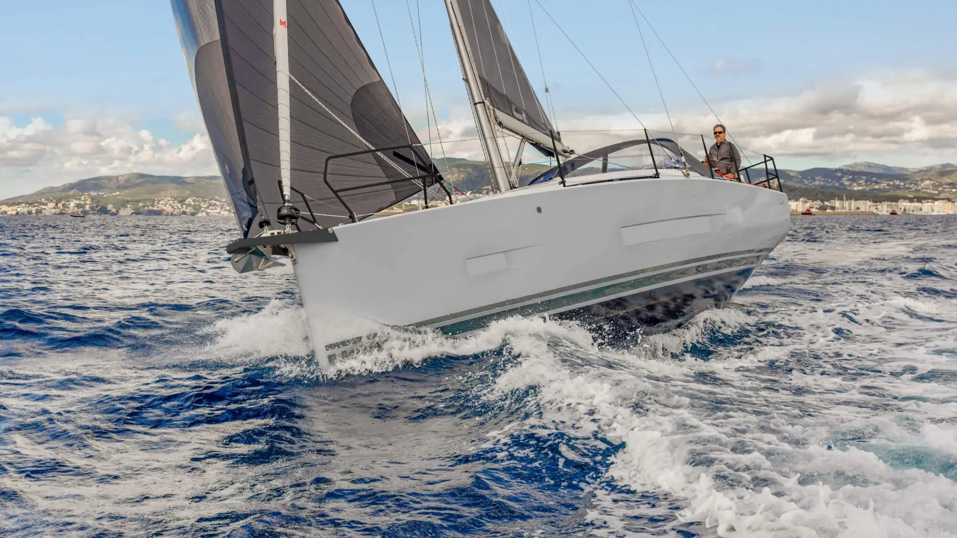 hanse-360-st-photo-exterieur-2025-hanse-360st-bilder-web-exterior-0010jpg_4882408953877470750_2000